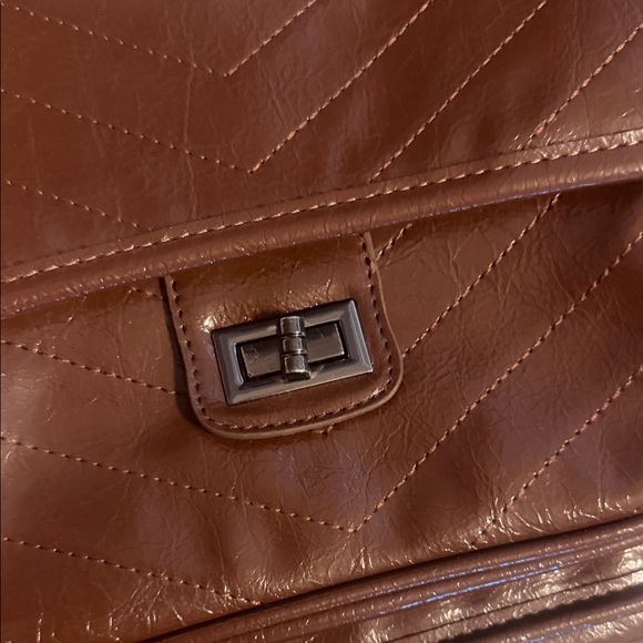 Handbag - Picture 4 of 5